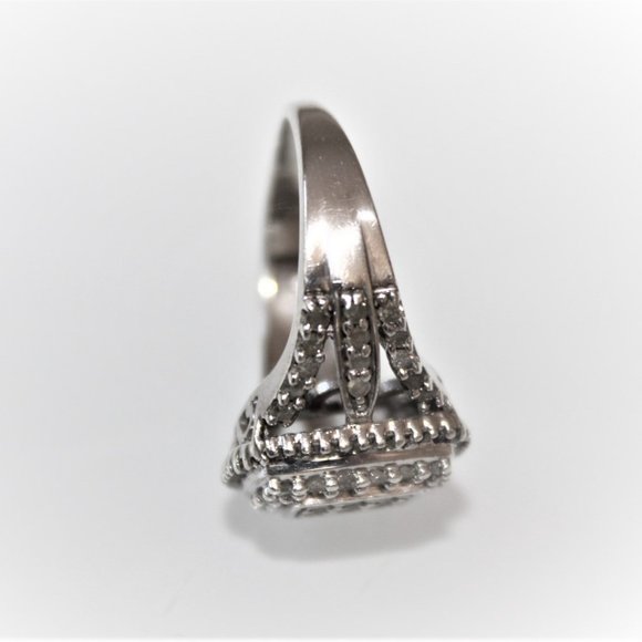 STERLING SILVER DIAMOND RING - Picture 9 of 11